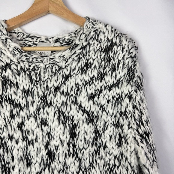 MINKPINK Harris White & Black Speck Printed Crewneck Sweater XS - Picture 6 of 6